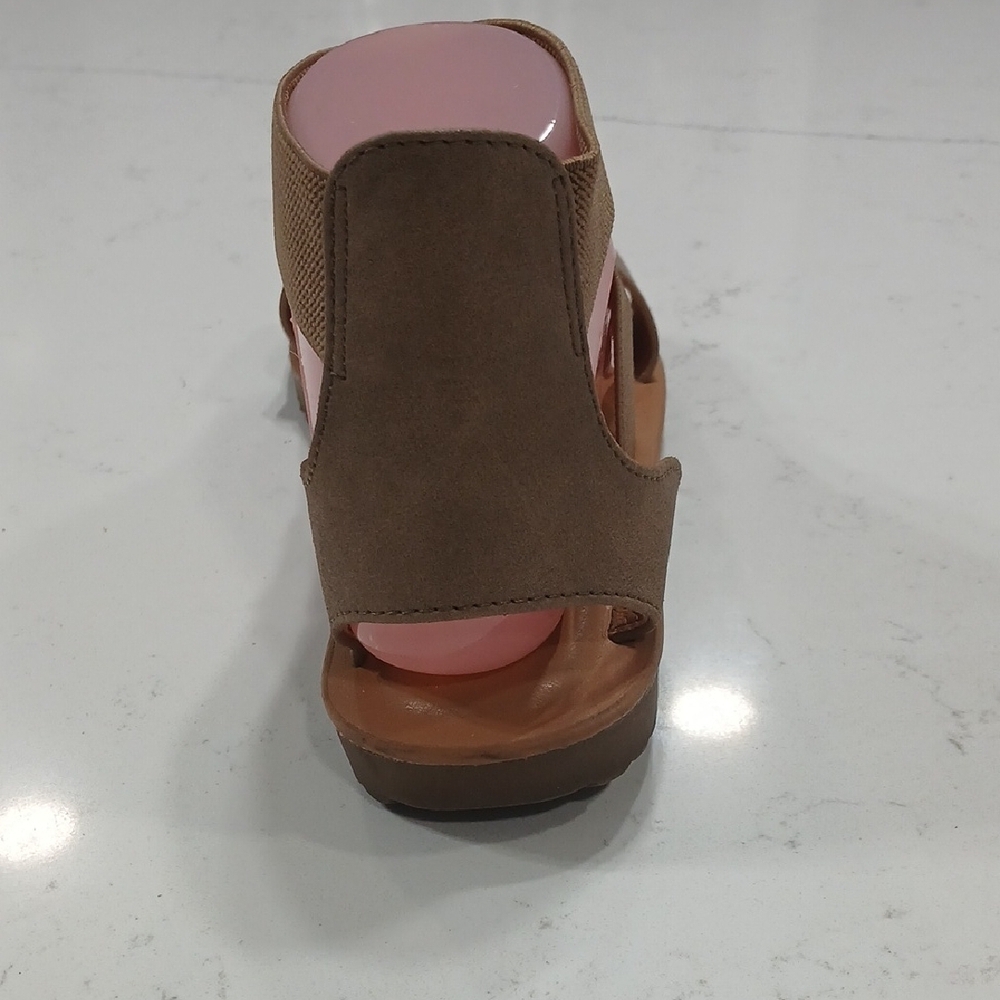 Cushionaire Memory Foam Brown Strappy Sandals Sz 8.5M Gentle Use - Picture 5 of 10